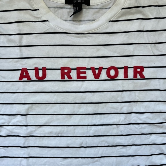 Super cute tshirt - Picture 2 of 3